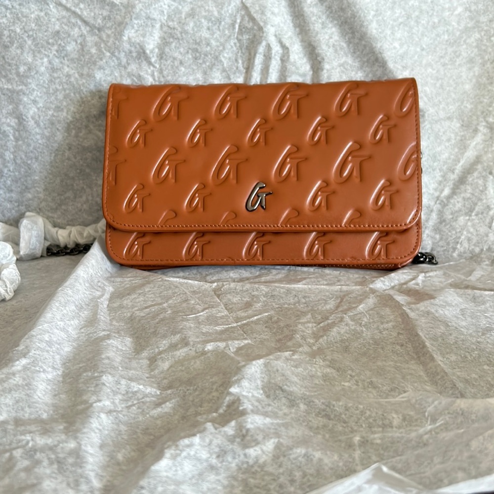 Glamaholic cognac/gunmetal WOC (wallet on chain)